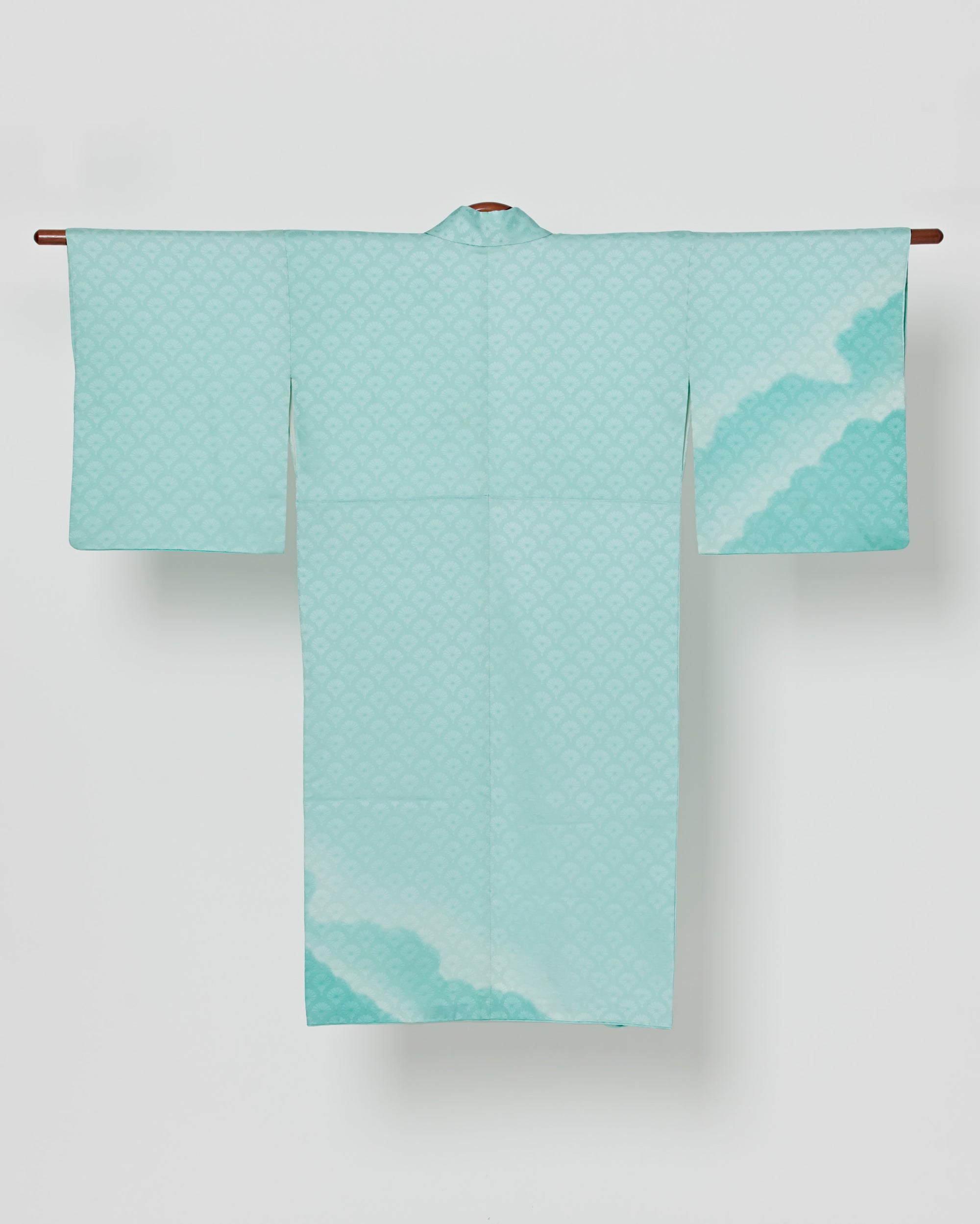 雲の彼方