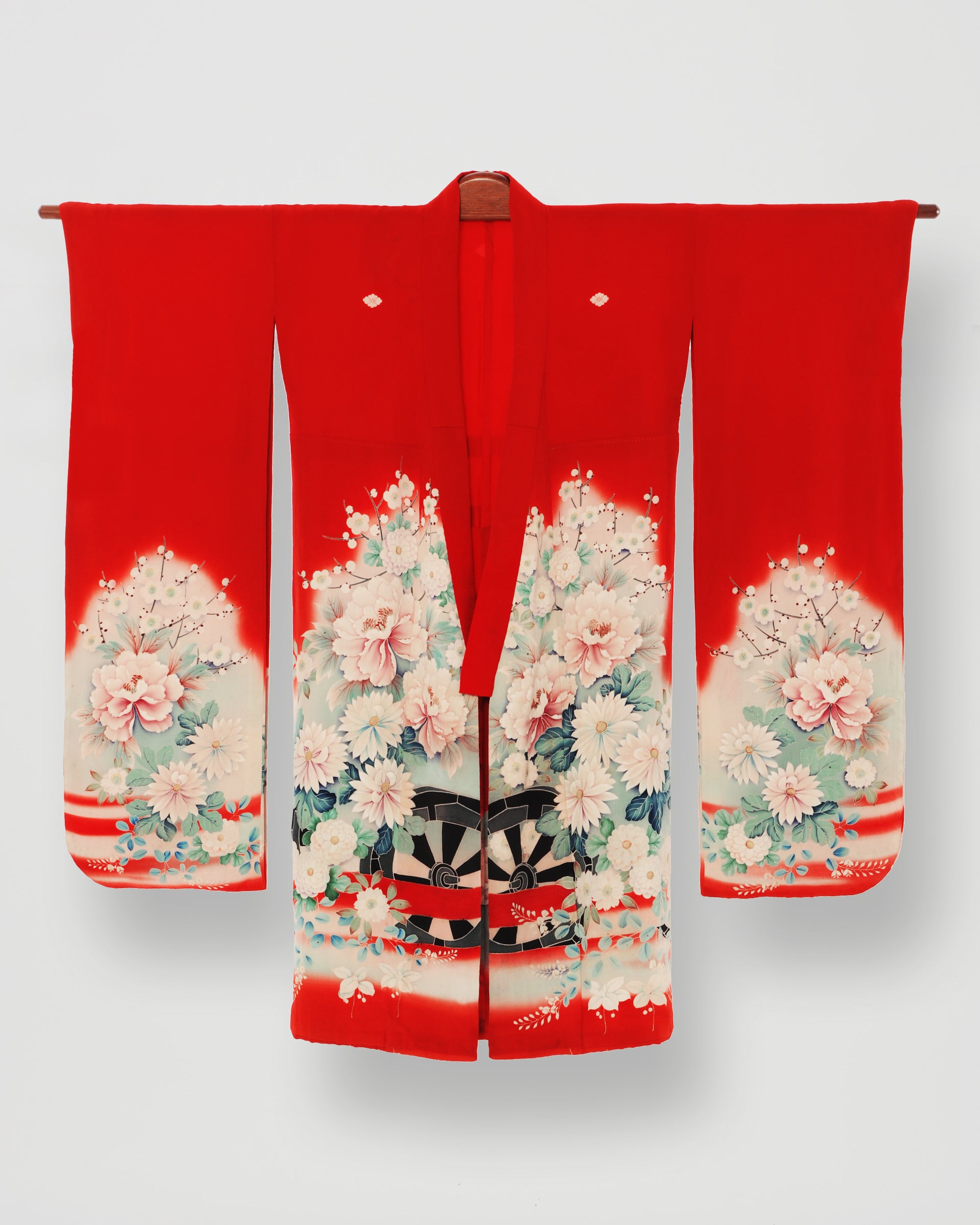 Imperial Floral Carriage
