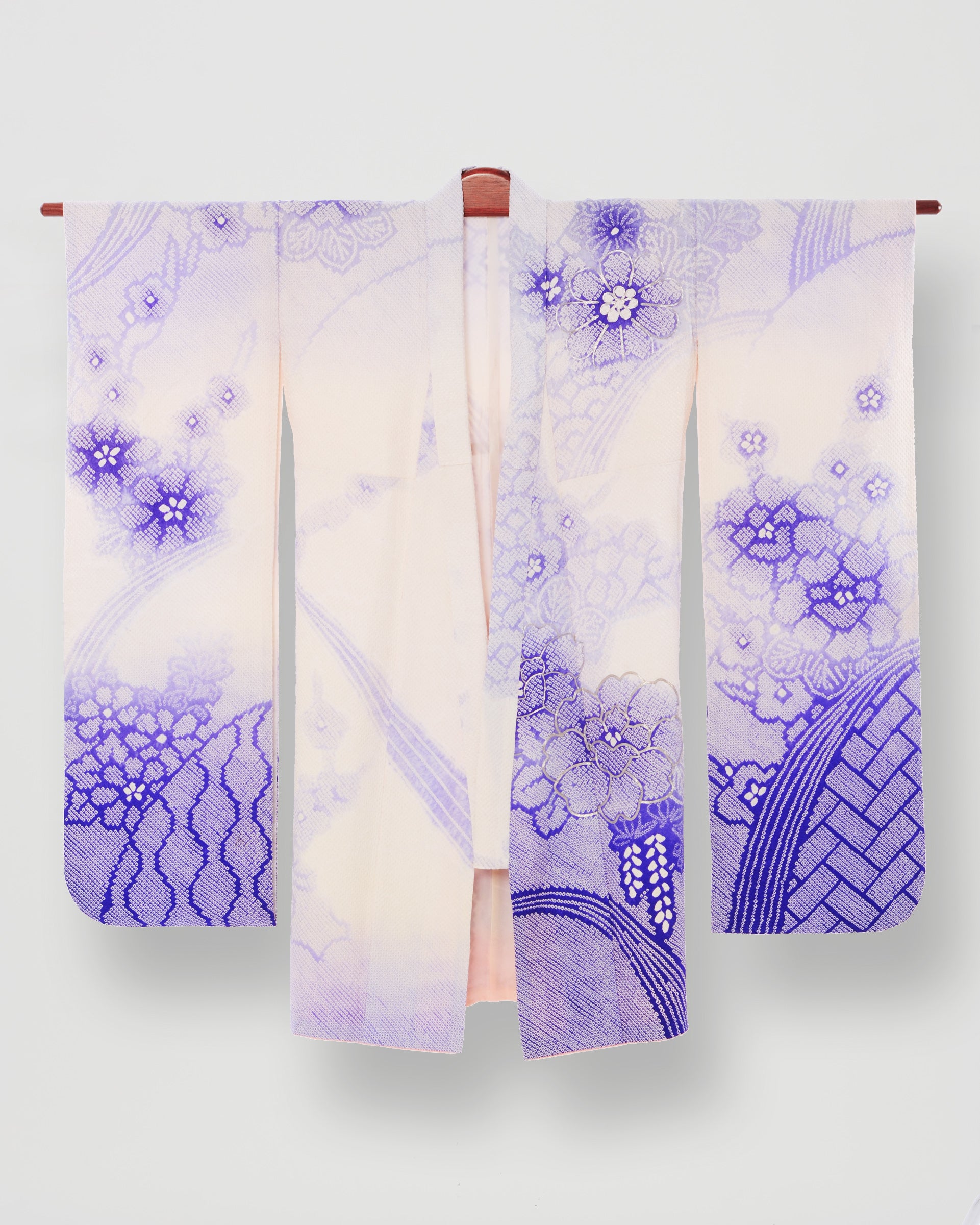 Floral &quot;Kanako Shibori&quot; Tie-dye